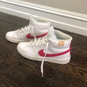 Nike white and pink women’s blazers size 9.5